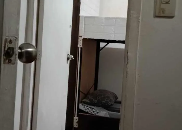 Female In Bbb Marulas Valenzuela With Ac & Wi-fi Semi-furnished Hostel Manila